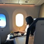 ANAのビジネスクラス-スタッガードシートで快適な空の旅