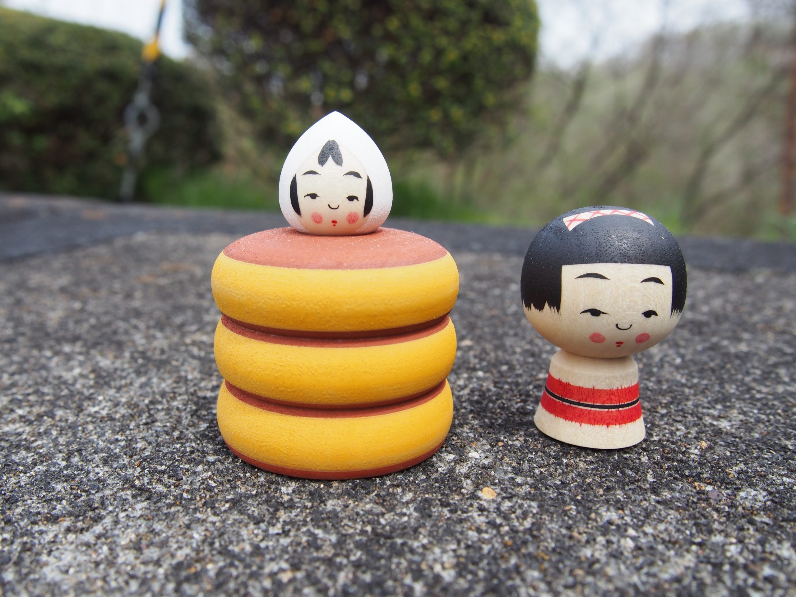 いちかわともこ | . なんだかホットケーキこけし博物館みたいに