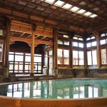 名建築に浸る桃山風呂＜湯田中温泉よろづや＞